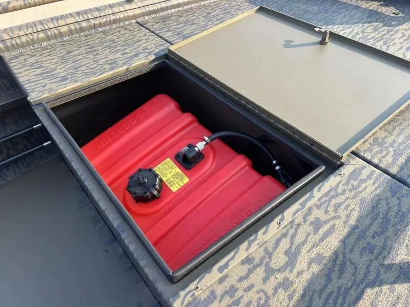 Slide: The Image of Gator-Tail 17/50 Savage Series 2026 - 11