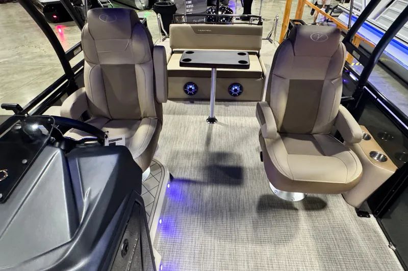 Slide: The Image of 2026 Veranda Relax VR265VLI boat interior with plush seating and modern design. - 7