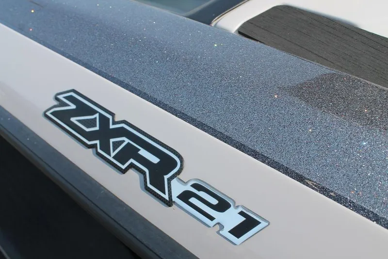 Slide: The Image of 2025 Skeeter ZXR21 boat with glittery finish and model emblem. - 7