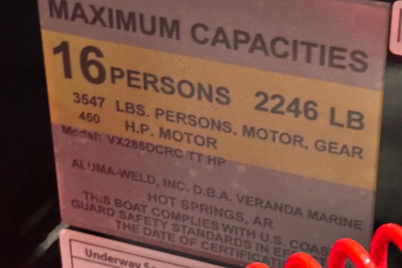 Slide: The Image of Maximum capacity label for 2026 Veranda Vertex VX285DCRC Premium, 16 persons, 2246 lbs. - 14