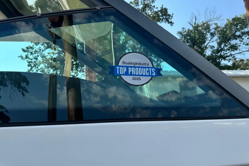 Slide: The Image of 2026 Monterey Elite 27 SD with 2025 Boating Industry Top Products award sticker. - 6