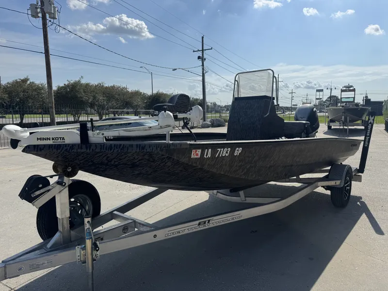 Slide: The Image of Xpress H190B Bay 2023 - 9