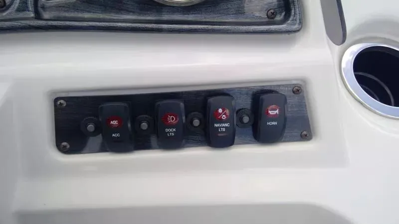 Slide: The Image of Godfrey Sweetwater 2286C 2019 - 24