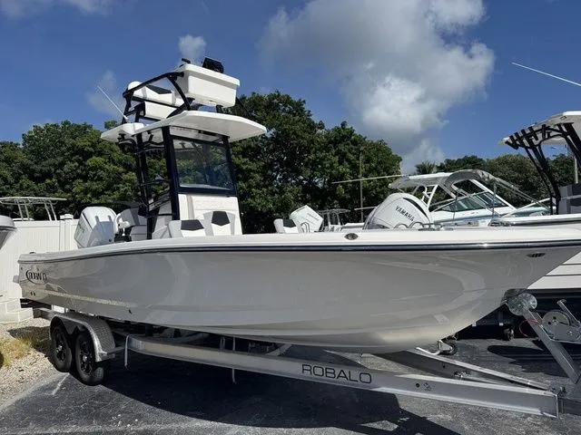The Image of Robalo 246 Cayman SD 2025 - 1