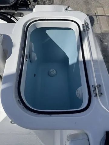 Slide: The Image of Wellcraft 242 Fisherman 2025 - 10