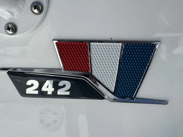 Slide: The Image of Wellcraft 242 Fisherman 2025 - 12