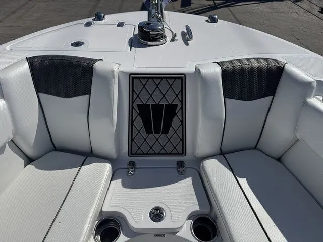 Slide: The Image of Wellcraft 242 Fisherman 2025 - 14