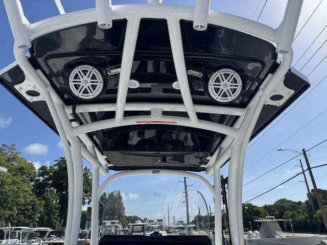 Slide: The Image of Wellcraft 242 Fisherman 2025 - 7