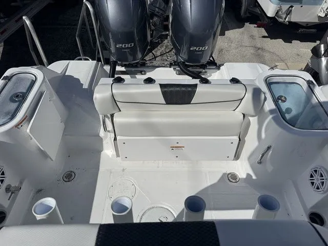 Slide: The Image of Wellcraft 242 Fisherman 2025 - 8