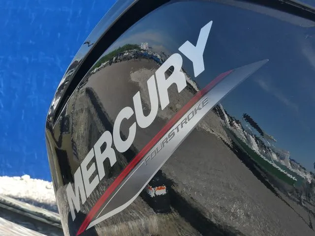 Slide: The Image of Tracker Grizzly 1860 CC 2026 - 11