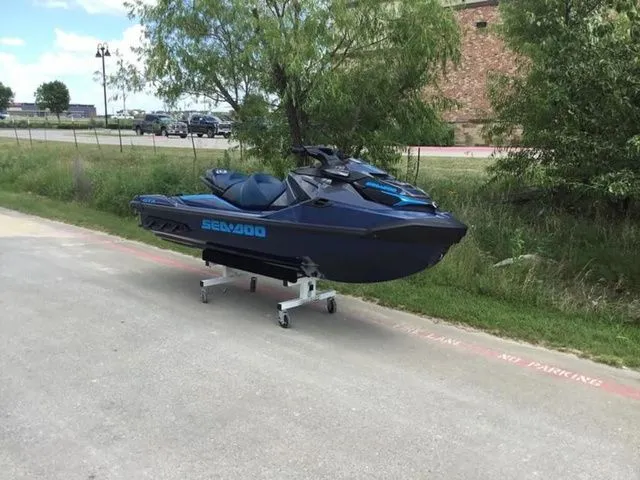 Slide: The Image of Sea-Doo GTX 300 2025 - 1