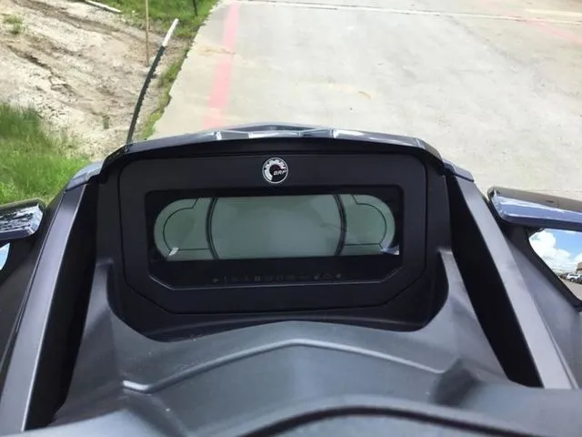 Slide: The Image of Sea-Doo GTX 300 2025 - 13