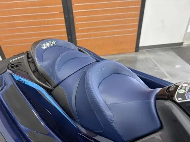 Slide: The Image of Sea-Doo GTX 170 2025 - 8