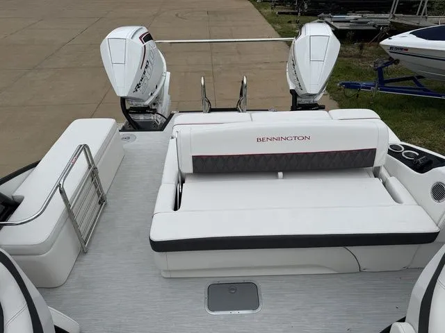 Slide: The Image of Bennington Q Swingback 27 QSBWAT2 2026 - 11