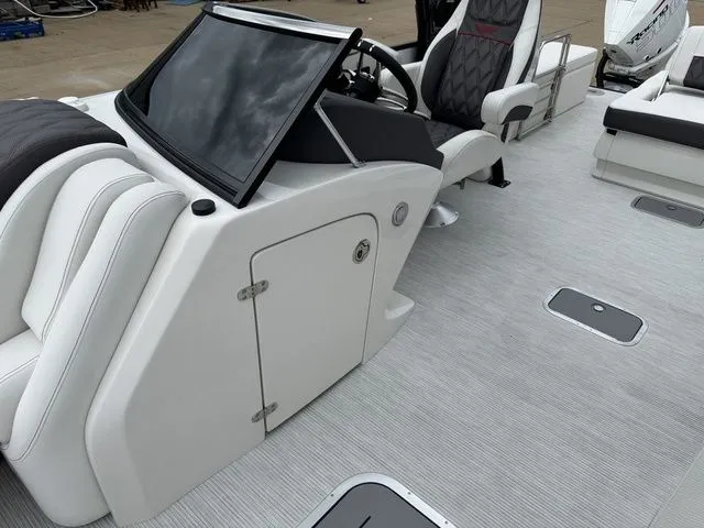 Slide: The Image of Bennington Q Swingback 27 QSBWAT2 2026 - 16