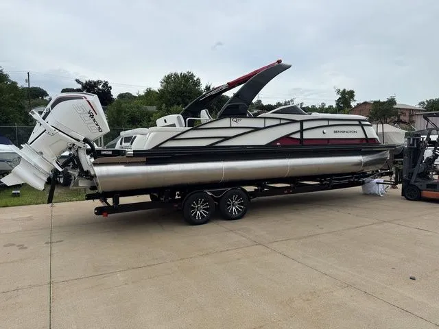 Slide: The Image of Bennington Q Swingback 27 QSBWAT2 2026 - 3