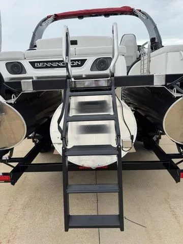 Slide: The Image of Bennington Q Swingback 27 QSBWAT2 2026 - 9