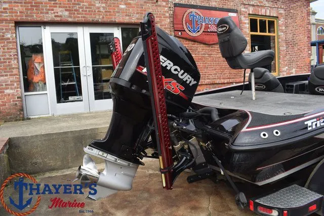 Slide: The Image of Triton 20 TrX 2015 - 6