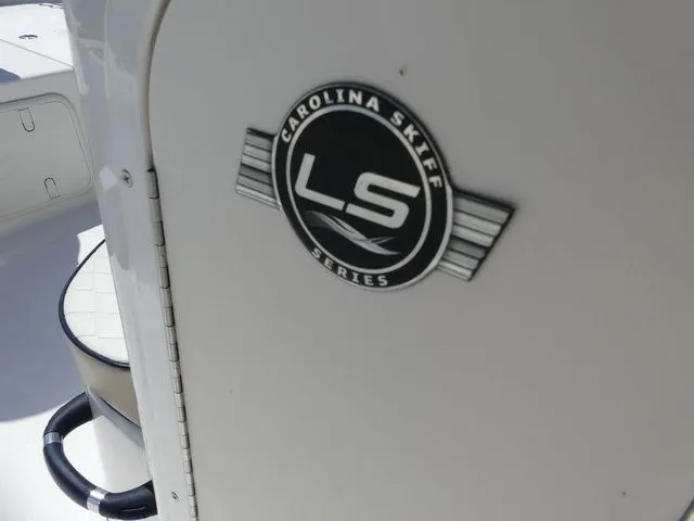 Slide: The Image of Carolina 23 LS 2022 - 9