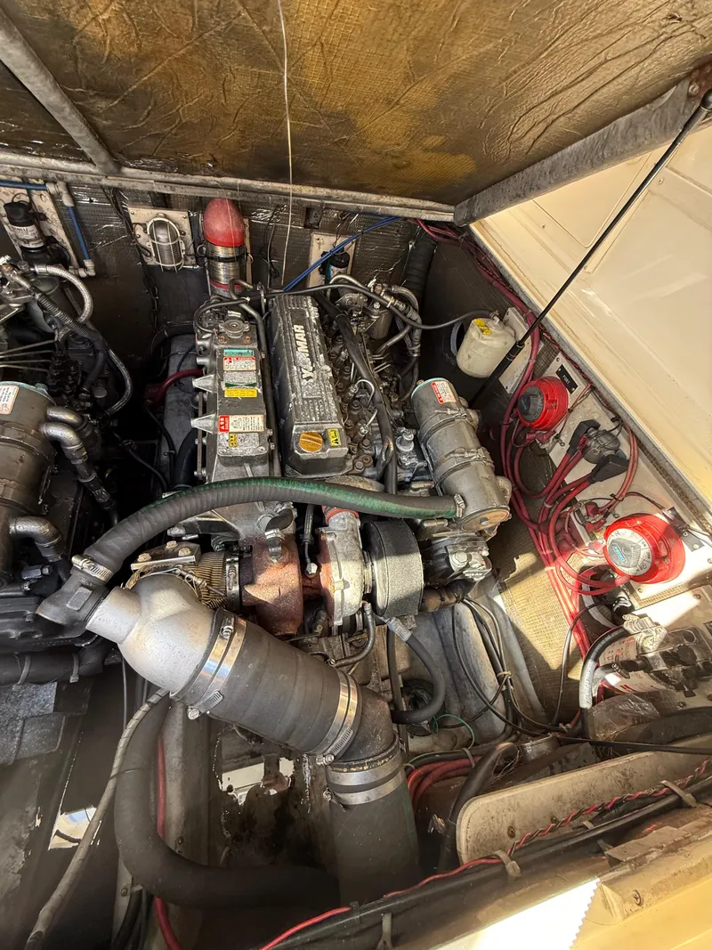 Slide: The Image of Engine compartment of a 2001 Albemarle 280 Express Sport Fisherman with diesel power. - 46