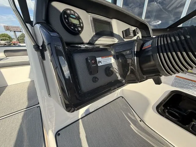 Slide: The Image of Yamaha AR195 2021 - 15