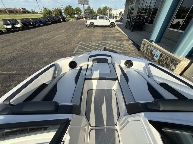 Slide: The Image of Yamaha AR195 2021 - 19