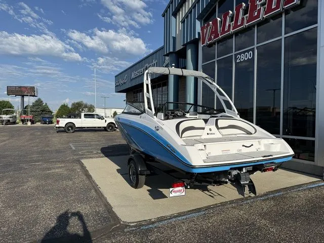 Slide: The Image of Yamaha AR195 2021 - 3