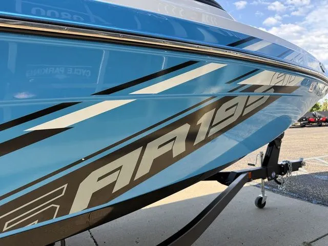 Slide: The Image of Yamaha AR195 2021 - 6