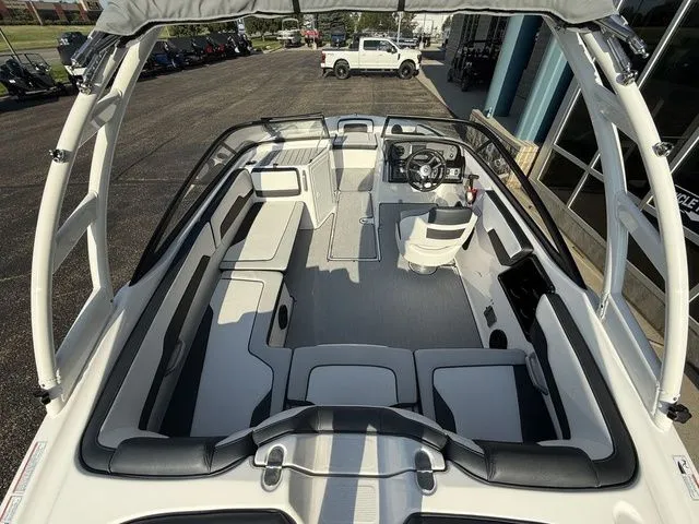 Slide: The Image of Yamaha AR195 2021 - 9