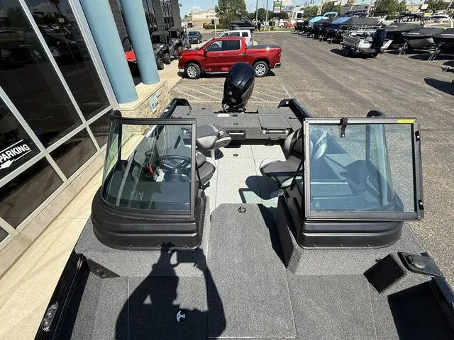 Slide: The Image of Lund 1775 Impact XS Sport 2026 - 15