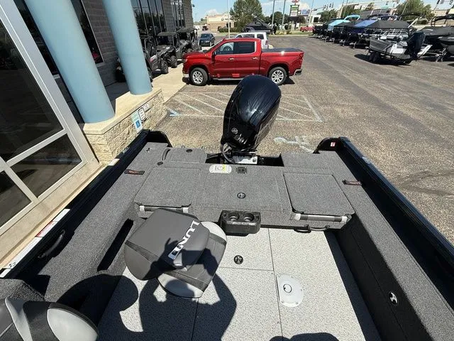 Slide: The Image of Lund 1775 Impact XS Sport 2026 - 25