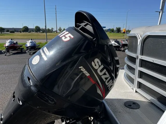 Slide: The Image of Misty Harbor 2285CS Pontoon 2015 - 14