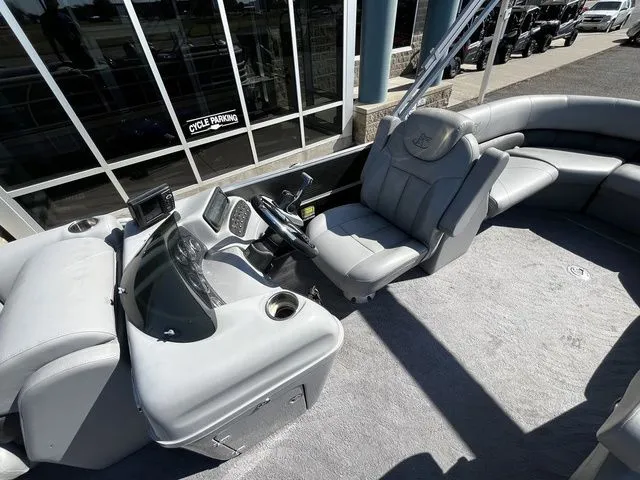 Slide: The Image of Misty Harbor 2285CS Pontoon 2015 - 17