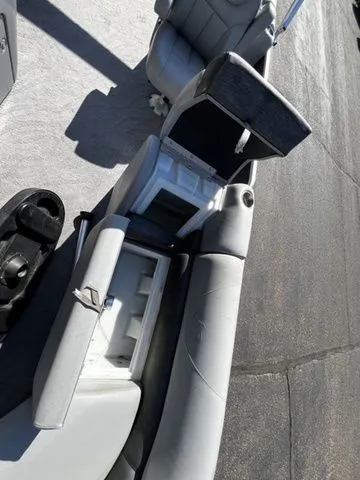 Slide: The Image of Misty Harbor 2285CS Pontoon 2015 - 21