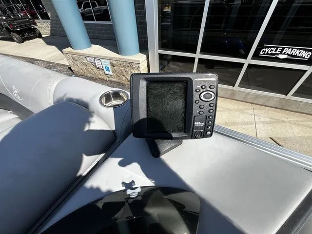 Slide: The Image of Misty Harbor 2285CS Pontoon 2015 - 24