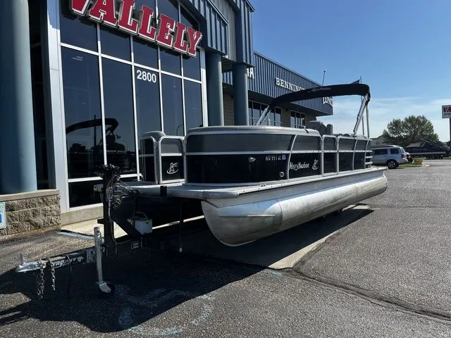 Slide: The Image of Misty Harbor 2285CS Pontoon 2015 - 7