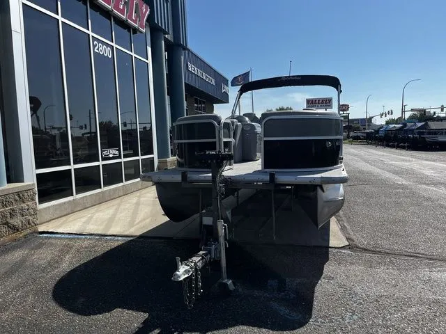 Slide: The Image of Misty Harbor 2285CS Pontoon 2015 - 9