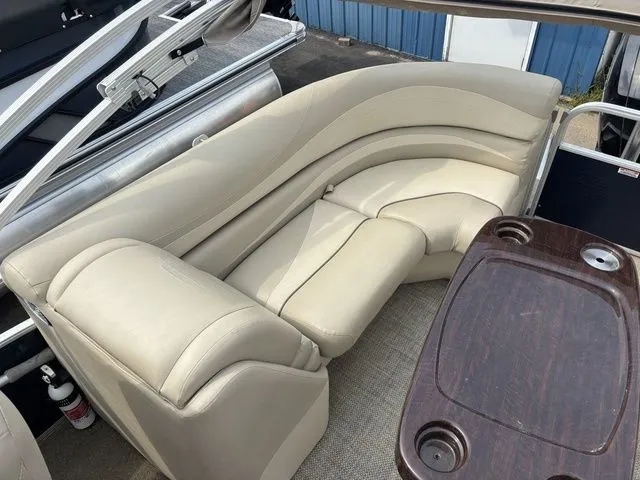 Slide: The Image of Bennington 2250 GSR 2014 - 12