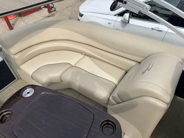 Slide: The Image of Bennington 2250 GSR 2014 - 13