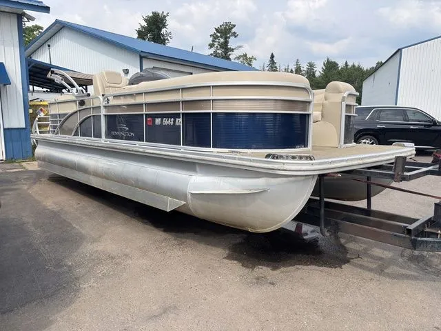 Slide: The Image of Bennington 2250 GSR 2014 - 7