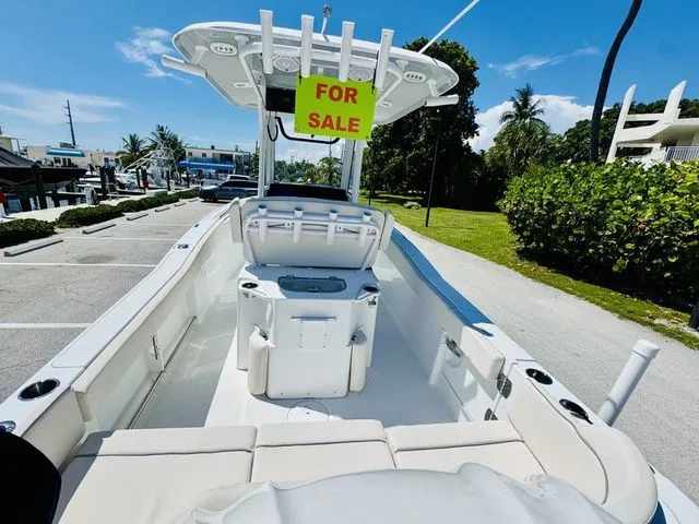 Slide: The Image of Sea Hunt Ultra 239 SE 2024 - 9