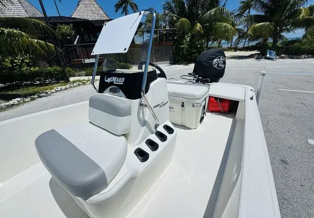 Slide: The Image of Mako Pro Skiff 15 CC 2023 - 10