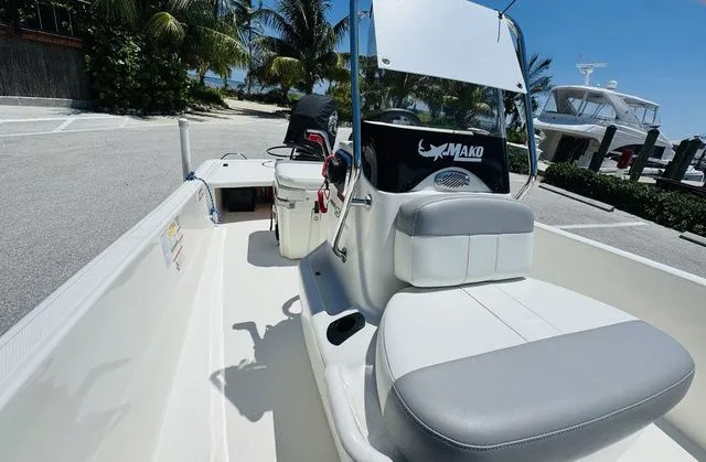 Slide: The Image of Mako Pro Skiff 15 CC 2023 - 11