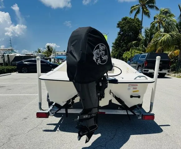 Slide: The Image of Mako Pro Skiff 15 CC 2023 - 4