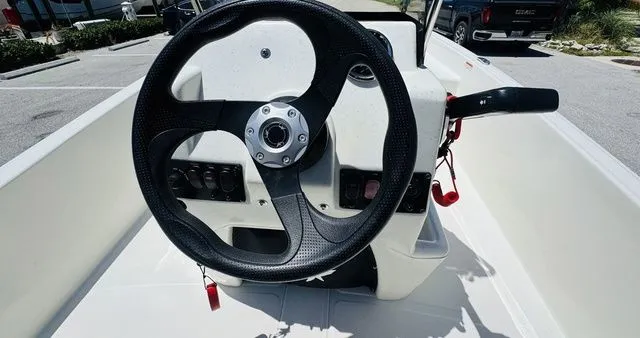 Slide: The Image of Mako Pro Skiff 15 CC 2023 - 8