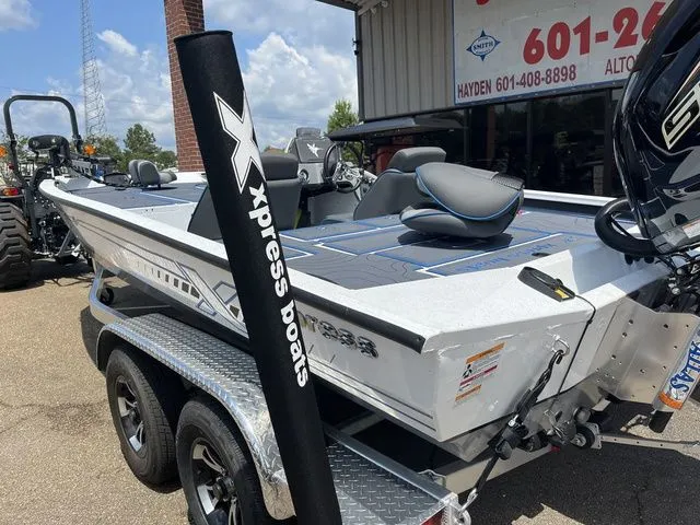 Slide: The Image of Xpress X19 Pro 2026 - 16