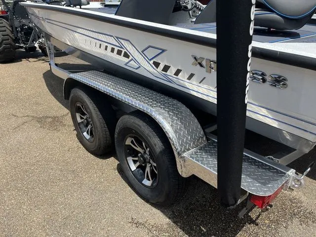 Slide: The Image of Xpress X19 Pro 2026 - 17