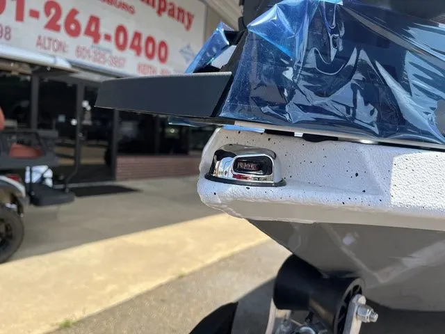 Slide: The Image of Xpress X19 Pro 2026 - 4