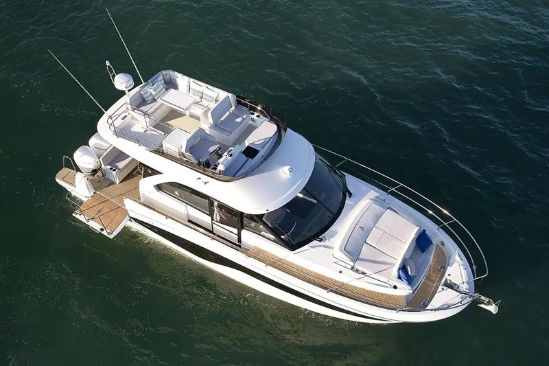 Slide: The Image of Beneteau Antares 12 Fly 2026 - 1