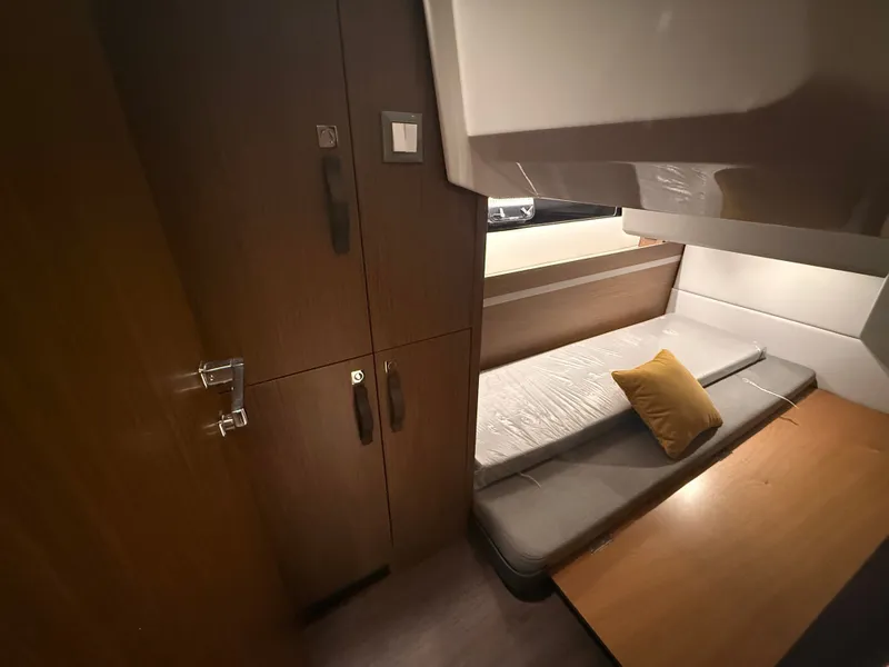 Slide: The Image of Beneteau Antares 12 Fly 2026 - 13